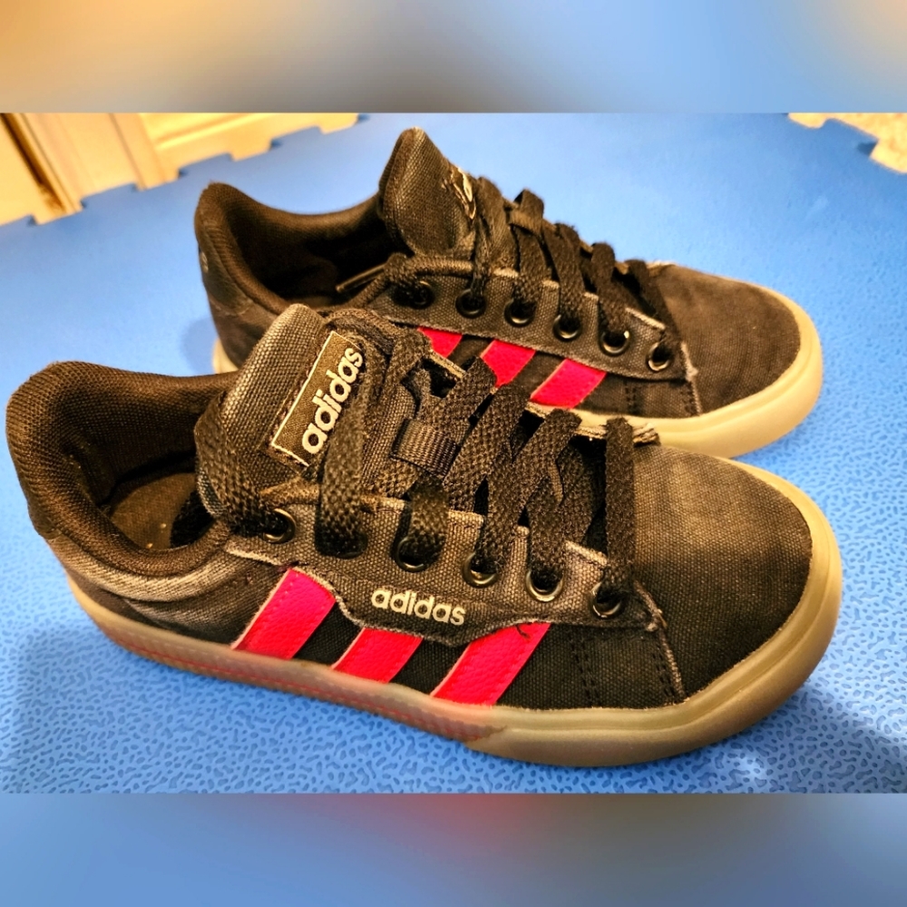 Kids Adidas Tennis Shoes